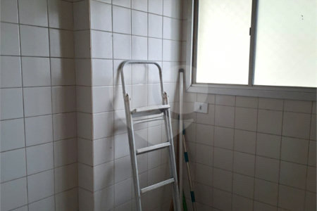 Apartamento à venda com 2 quartos em Parque Maria Domitila, São Paulo, SP