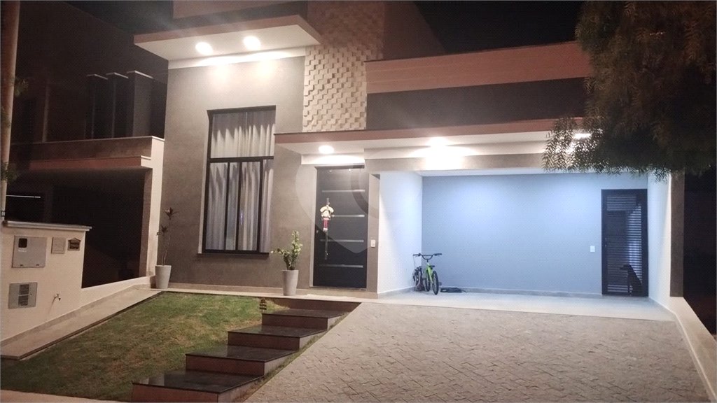 Casa à venda com 3 quartos, sendo 1 suíte, no condomínio Parque Ibiti Reserva, Sorocaba - SP
