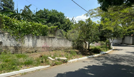 Terreno à venda em Interlagos, São Paulo, SP
