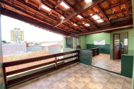 Casa à venda com 4 quartos, sendo 2 suítes, em Parque Santana, Mogi das Cruzes, SP