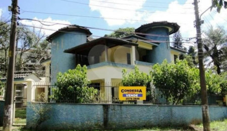 Sobrado à venda com 3 quartos, sendo 1 suíte,  em Tremembé, São Paulo, SP