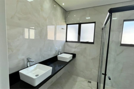 Casa à venda com 4 quartos, sendo 3 suítes, no condomínio Campos do Conde Sorocaba, Sorocaba - SP