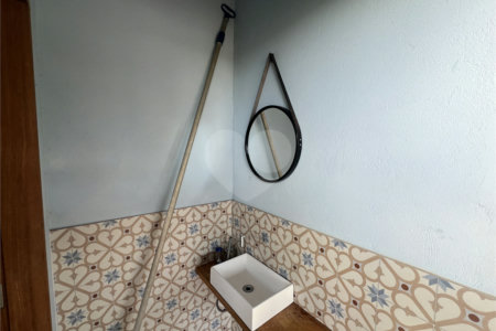 Casa à venda com 4 quartos, sendo 1 suíte, em Mato Seco, Itapetininga, SP