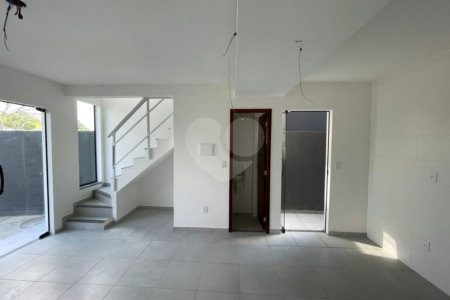 Casa à venda com 2 quartos no condomínio Residencial Camila., Rio de Janeiro - RJ
