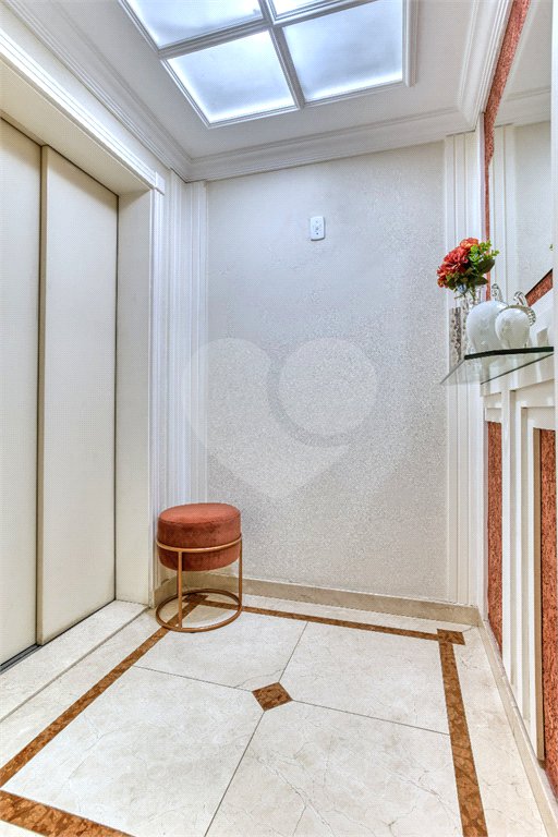 Apartamento à venda com 4 quartos, sendo 3 suítes, em Alto da Boa Vista, São Paulo, SP