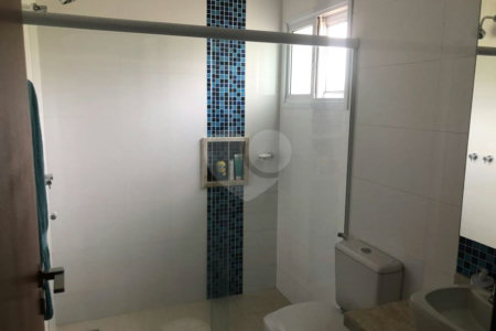 Casa à venda com 5 suítes no condomínio Terras de Mont Serrat, Salto - SP