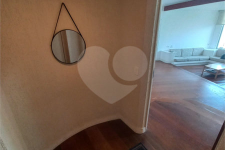Apartamento à venda com 3 quartos, sendo 1 suíte, em Vila Andrade, São Paulo, SP