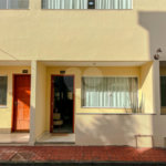Casa à venda com 4 quartos, sendo 1 suíte, no condomínio Imperial Santa Cruz, Rio de Janeiro - RJ