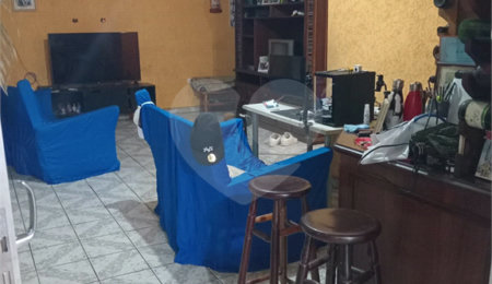 Sobrado à venda com 4 quartos, sendo 1 suíte,  em Furnas, São Paulo, SP