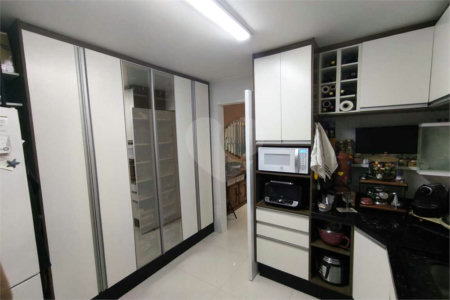 Sobrado à venda com 4 quartos, sendo 1 suíte,  em Vila Cruzeiro, São Paulo, SP