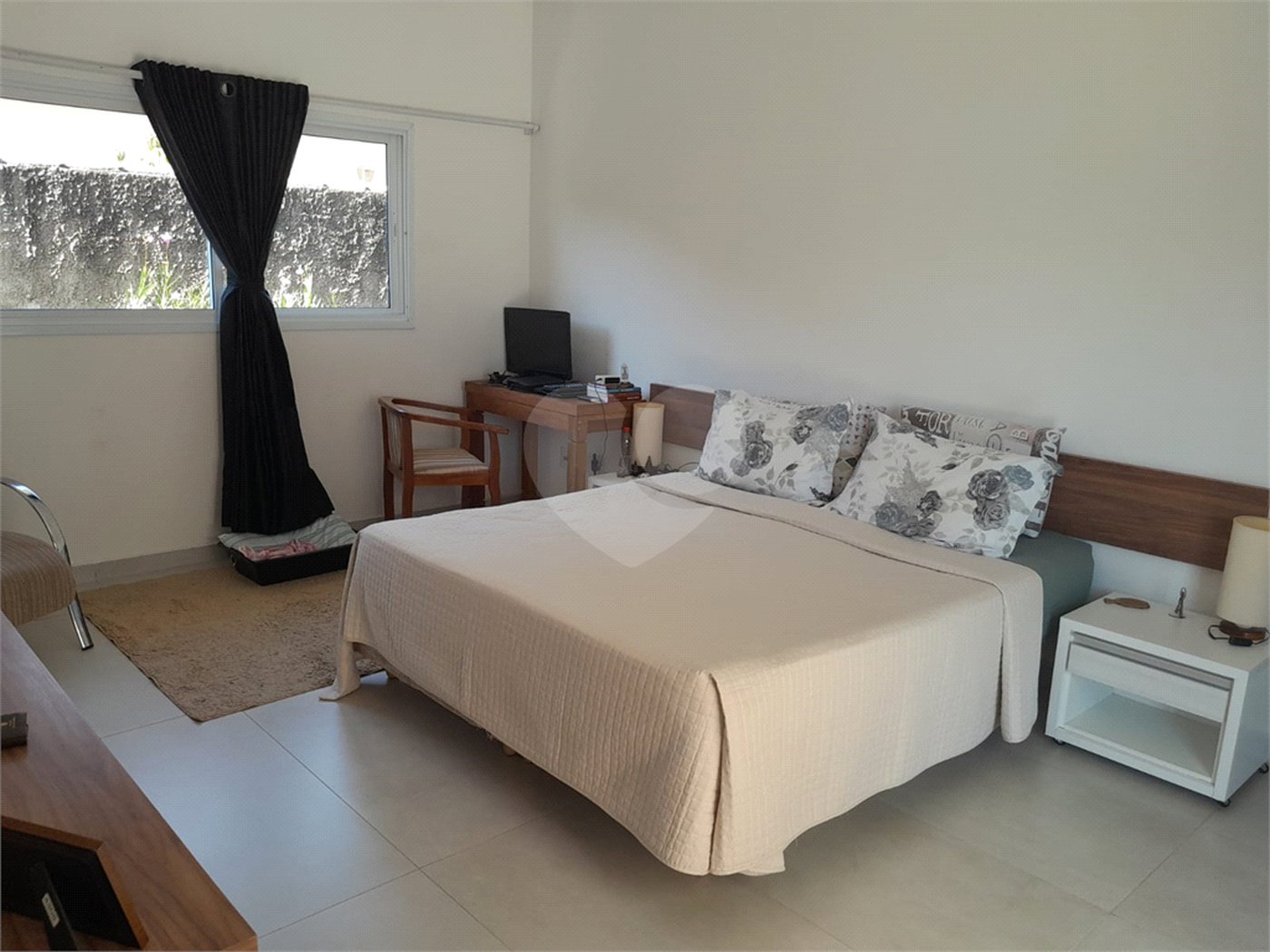 Casa à venda com 3 suítes no condomínio Village Ipanema 1, Araçoiaba da Serra - SP
