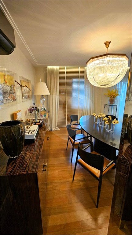 Apartamento à venda com 3 quartos, sendo 1 suíte, em Jardim Europa, São Paulo, SP