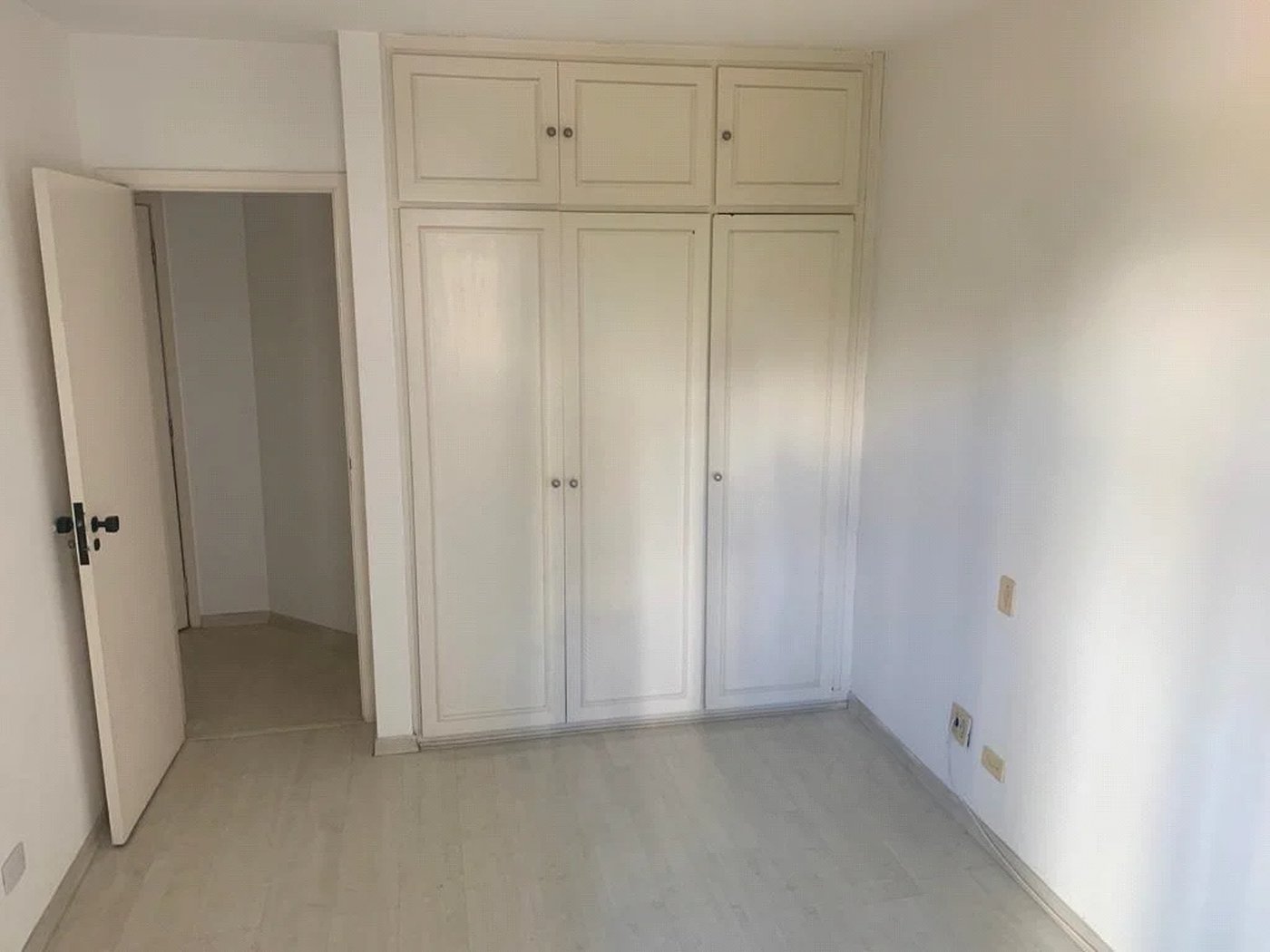 Apartamento para alugar com 3 quartos, sendo 1 suíte, em Cidade Monções, São Paulo, SP