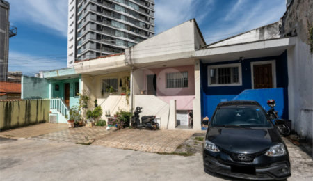 Casa à venda com 2 quartos, sendo 1 suíte,  em Vila Pompéia, São Paulo, SP