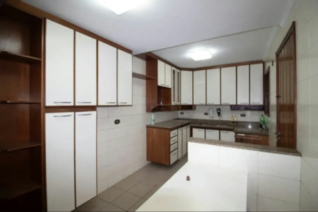 Casa à venda com 4 quartos, sendo 4 suítes, em Butantã, São Paulo - SP