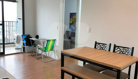 Apartamento à venda com 3 quartos, sendo 1 suíte,  em Vila Anastácio, São Paulo, SP