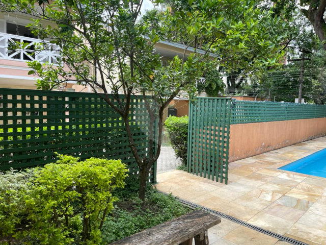 Casa à venda com 4 suítes no condomínio Conjunto Residencial São Benedito, São Paulo - SP