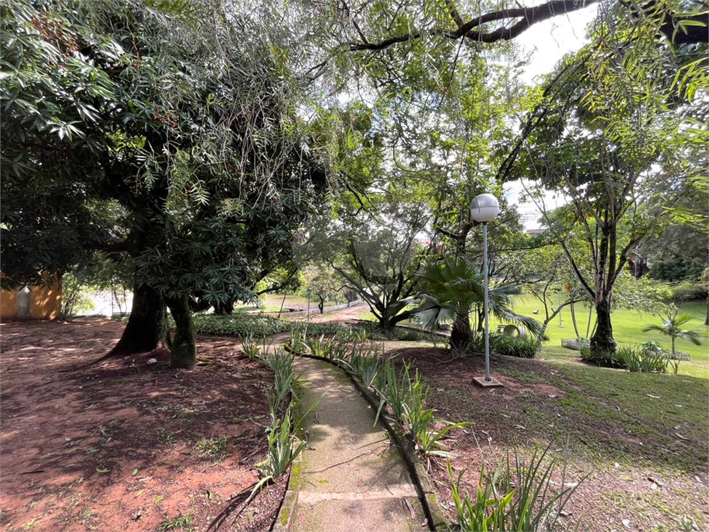 Terreno à venda no condomínio Rancho Dirce, Sorocaba - SP