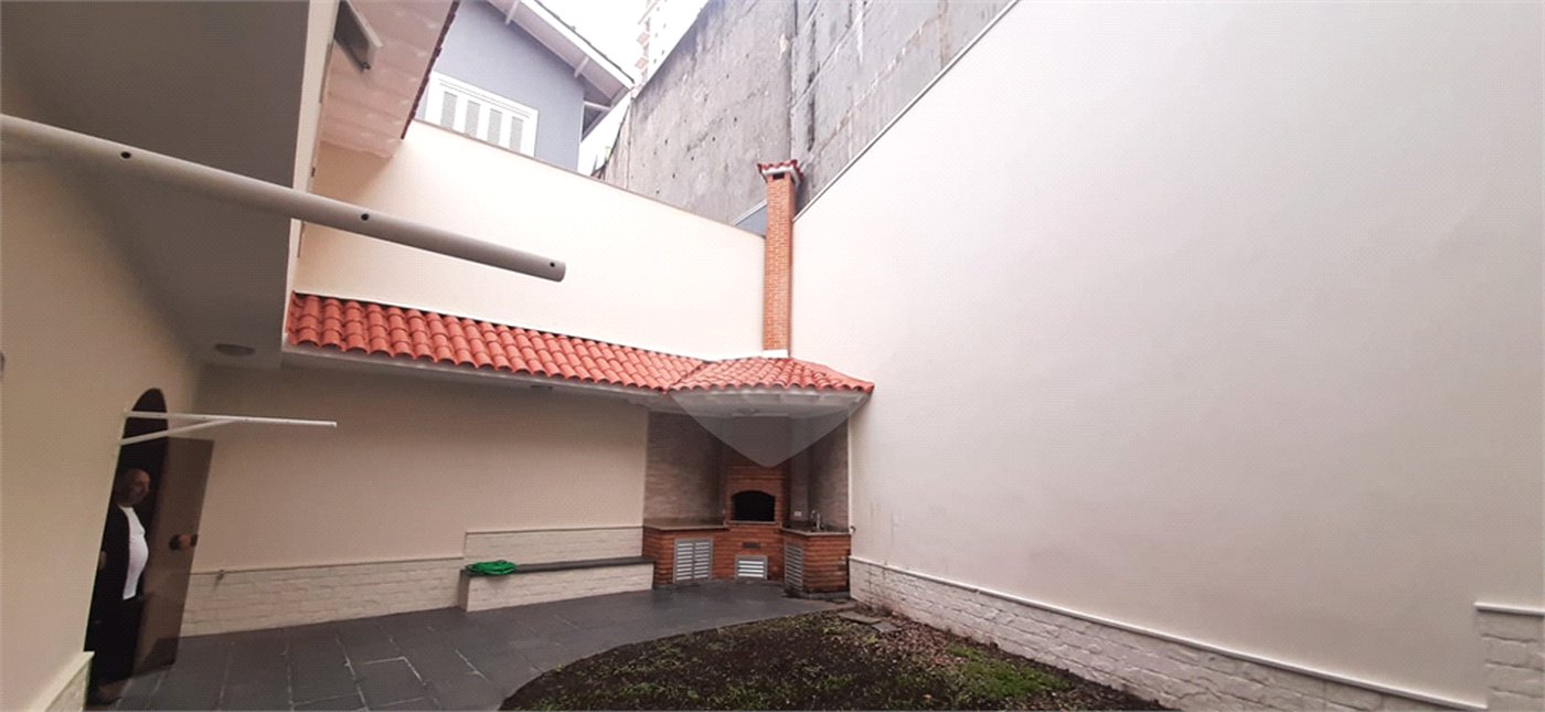 Sobrado à venda com 4 quartos, sendo 2 suítes, em Jardim França, São Paulo, SP