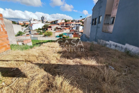 Casa à venda com 2 quartos em Vila Barão, Sorocaba, SP