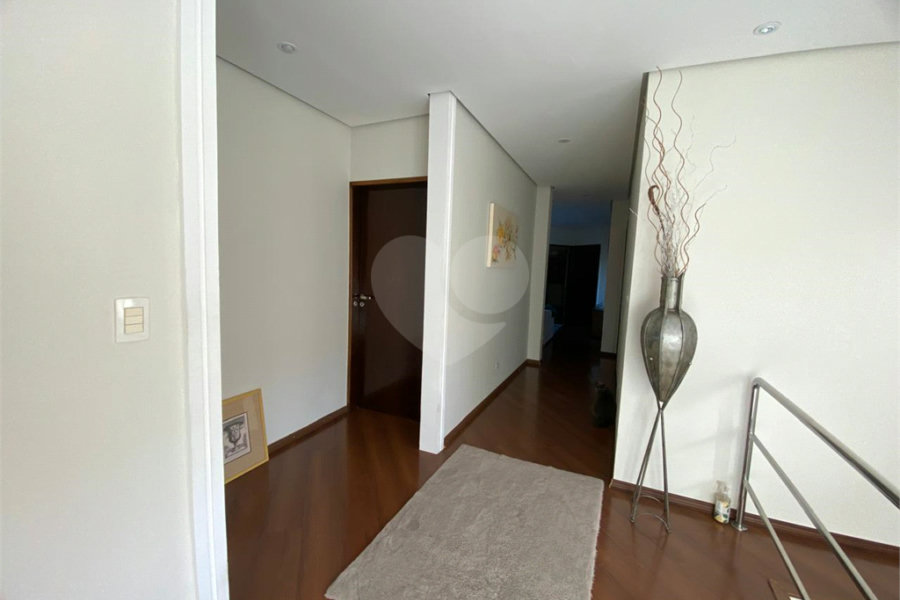 Sobrado à venda com 5 quartos, sendo 3 suítes, em Tremembé, São Paulo, SP
