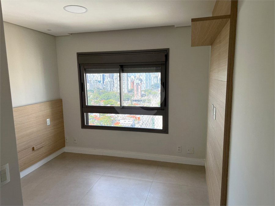 Apartamento à venda ou para alugar com 2 suítes em Vila Olímpia, São Paulo, SP