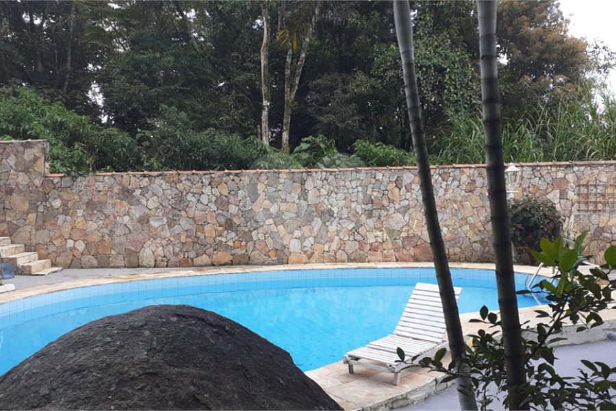 Sobrado à venda com 3 quartos, sendo 1 suíte, em Samambaia, Mairiporã, SP