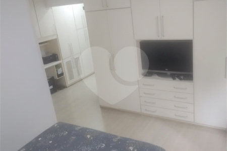 Apartamento à venda com 3 quartos, sendo 1 suíte, em Real Parque, São Paulo, SP