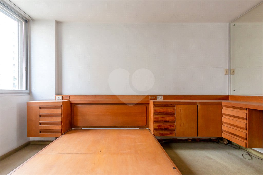 Apartamento à venda com 3 quartos, sendo 1 suíte, em Santa Cecília, São Paulo, SP
