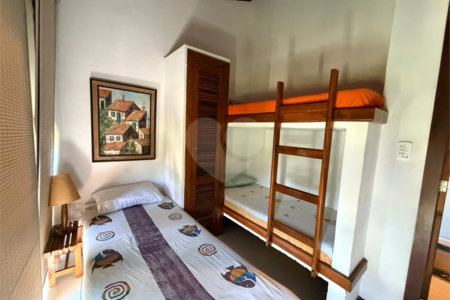 Casa em condomínio à venda com 3 quartos, sendo 1 suíte,  em Manguinhos, Armação dos Búzios, RJ
