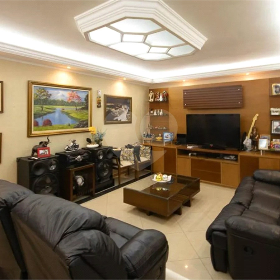 Casa à venda com 5 quartos, sendo 4 suítes, em Vila Maria Alta, São Paulo, SP