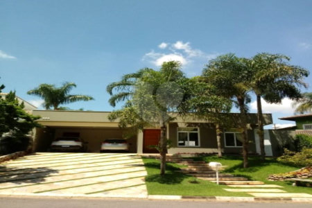 Casa à venda com 3 quartos, sendo 1 suíte, no condomínio Bosque de Grevilea, Vinhedo - SP