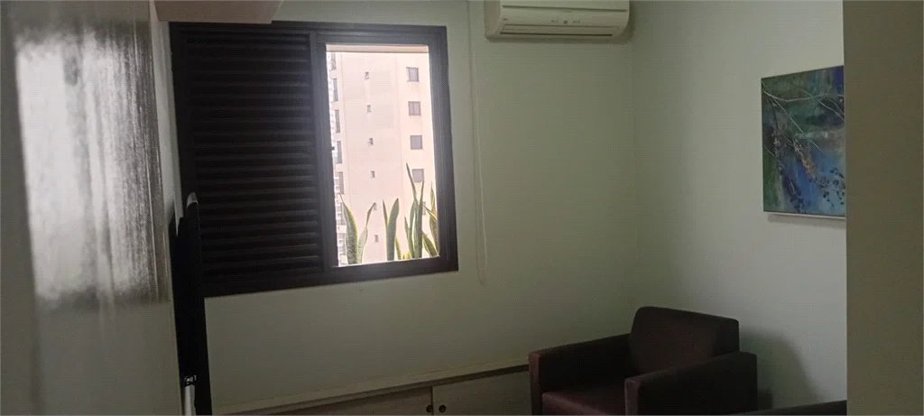 Apartamento à venda com 3 quartos, sendo 1 suíte,  em Vila Andrade, São Paulo, SP