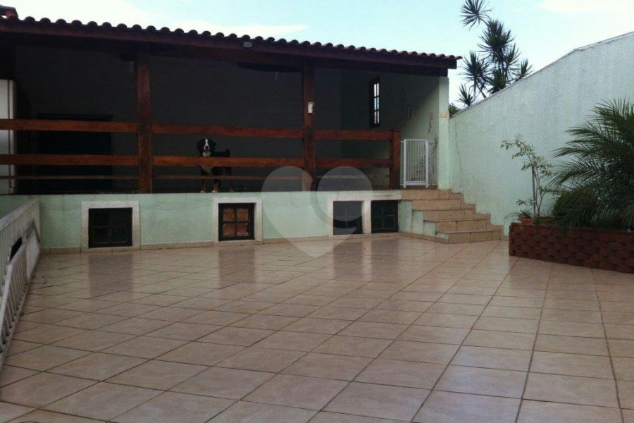 Sobrado à venda com 3 quartos, sendo 1 suíte, em Vila Guilherme, São Paulo, SP