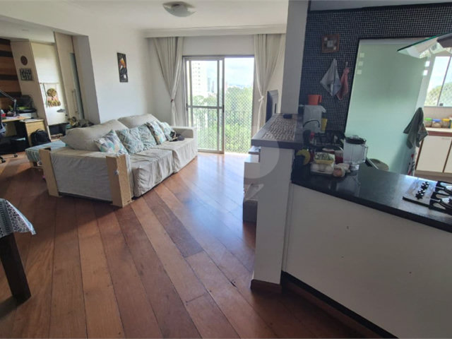 Apartamento à venda com 3 quartos, sendo 1 suíte,  em Jardim Marajoara, São Paulo, SP
