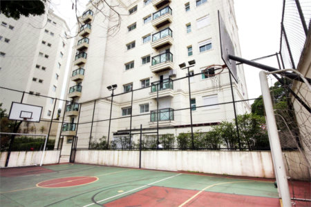 Apartamento à venda com 3 quartos, sendo 1 suíte, em Alto da Boa Vista, São Paulo, SP