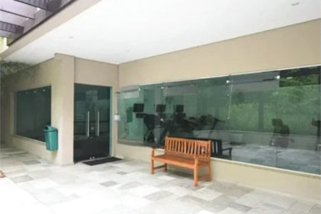 Apartamento à venda com 3 suítes em Vila Suzana, São Paulo, SP