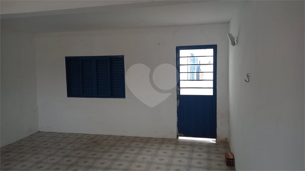 Casa à venda com 4 quartos, sendo 1 suíte, em Vila Arruda, Itapetininga, SP
