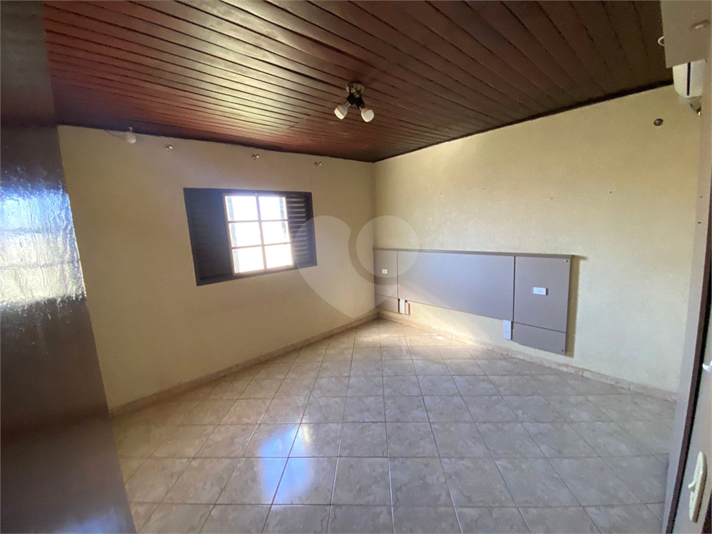 Casa à venda com 2 quartos, sendo 1 suíte, em Vila Renô, Ponta Porã, MS