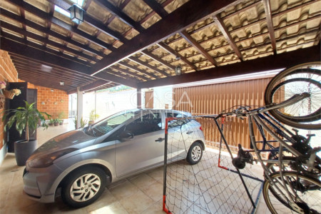 Casa Térrea à venda com 3 quartos, sendo 1 suíte, em Jardim Bandeirantes, Sorocaba, SP