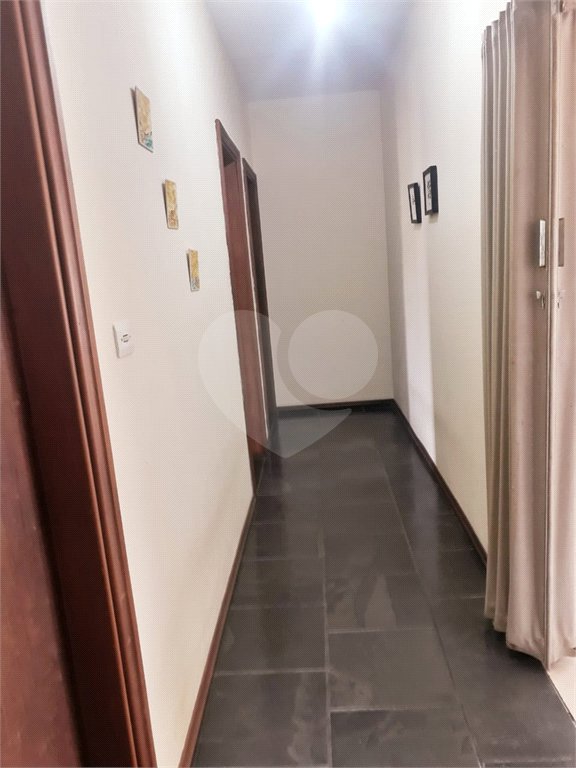 Casa à venda com 4 quartos, sendo 1 suíte, no Centro, Vinhedo, SP