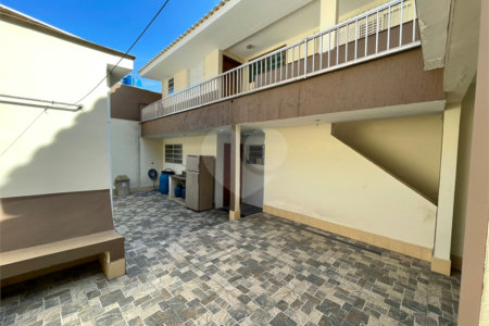 Sobrado à venda com 5 quartos, sendo 1 suíte, em Alto da Boa Vista, São Paulo, SP