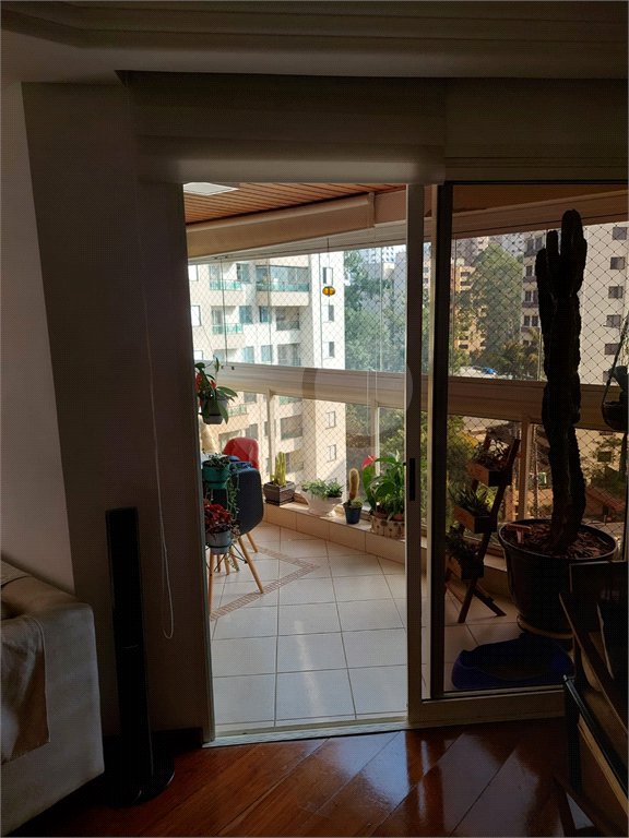 Apartamento à venda com 3 suítes em Jardim Ampliação, São Paulo, SP