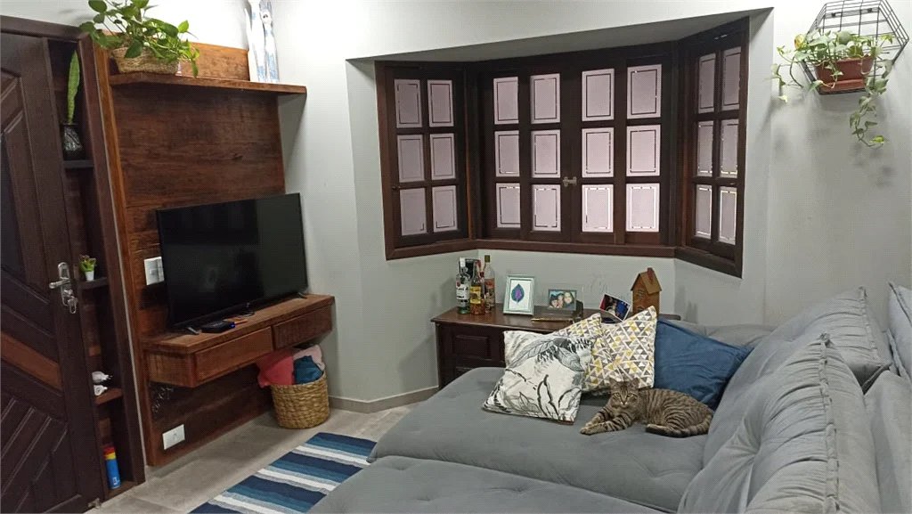 Sobrado à venda com 3 quartos, sendo 1 suíte, em Parque São George, Cotia, SP