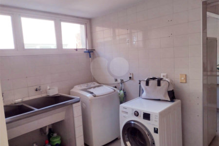 Casa à venda com 5 quartos, sendo 4 suítes, no condomínio Malota, Jundiaí - SP