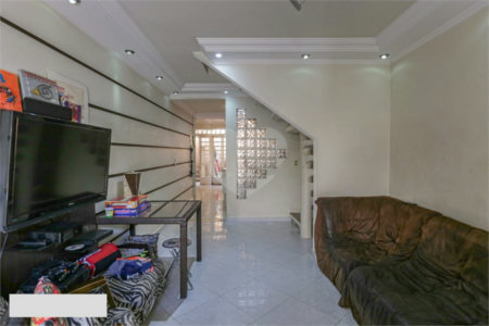 Casa de vila, 120 m², 02 dormitórios na Vila Olimpia