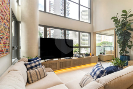 Duplex à venda com 2 suítes em Indianópolis, São Paulo, SP