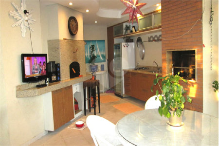 Apartamento à venda com 4 suítes em Vila Suzana, São Paulo, SP