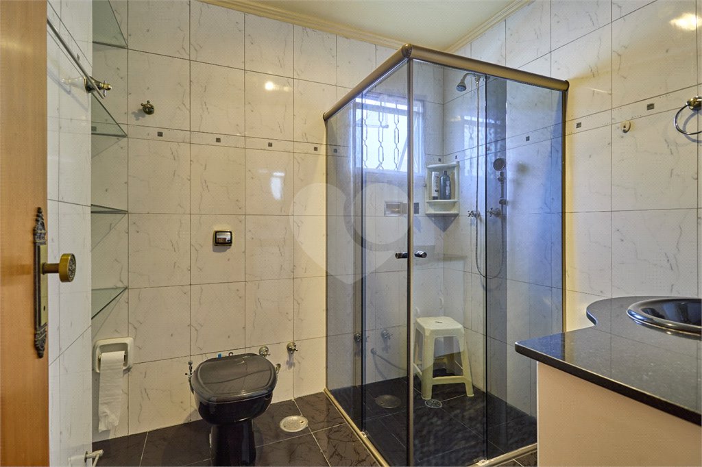 Sobrado à venda com 4 quartos, sendo 1 suíte, em Brooklin Velho, São Paulo, SP