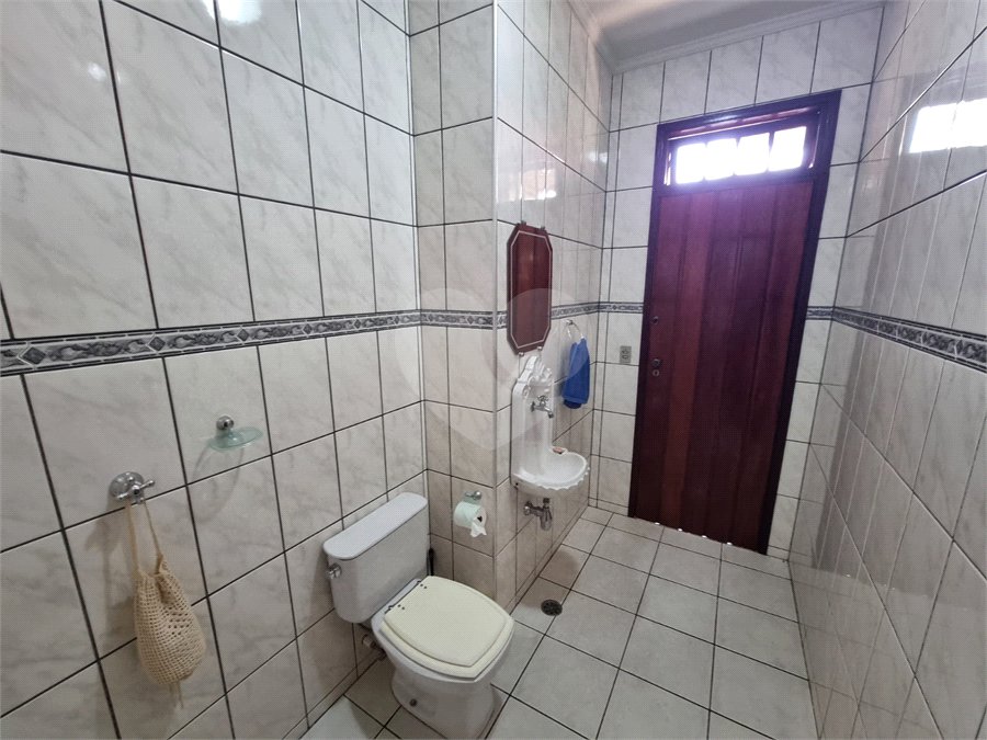 Casa à venda com 4 quartos, sendo 2 suítes, em Bosque, Vinhedo, SP